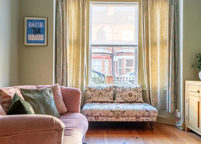 32 White Cross Road *