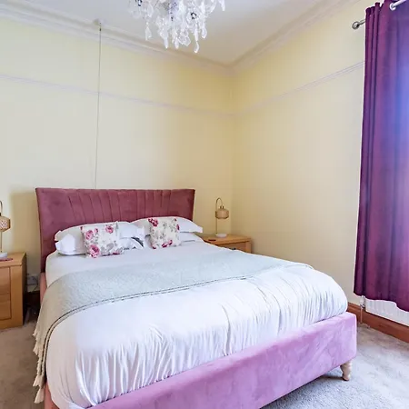 بيت للعطل 32 White Cross Road يورك